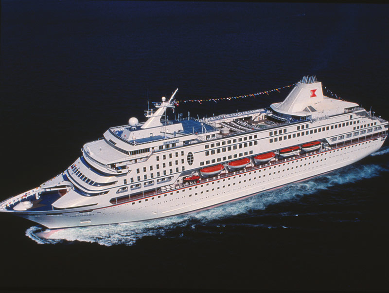 The Dream was originally launched as the Dreamward (pictured above), later being lengthened and renamed the Norwegian Dream.