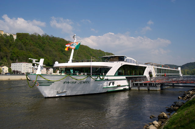 The Swiss Jewel joins its sister ships in Tauck’s growing riverboat fleet, comprised of the MS Swiss Sapphire launched last April, and the MS Swiss Emerald (launched in 2006). 
