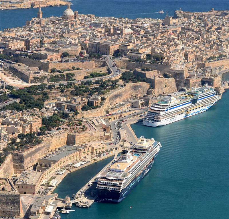 Ships in Valletta