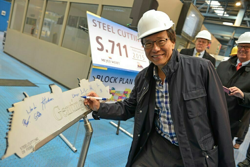 Tan Sri Lim Kok Thay, Chairman and Chief Executive Officer of Genting Hong Kong signing on the first steel-cut of Genting World during the first steel-cutting ceremony in Papenburg, Germany on 9 Feb 2015.