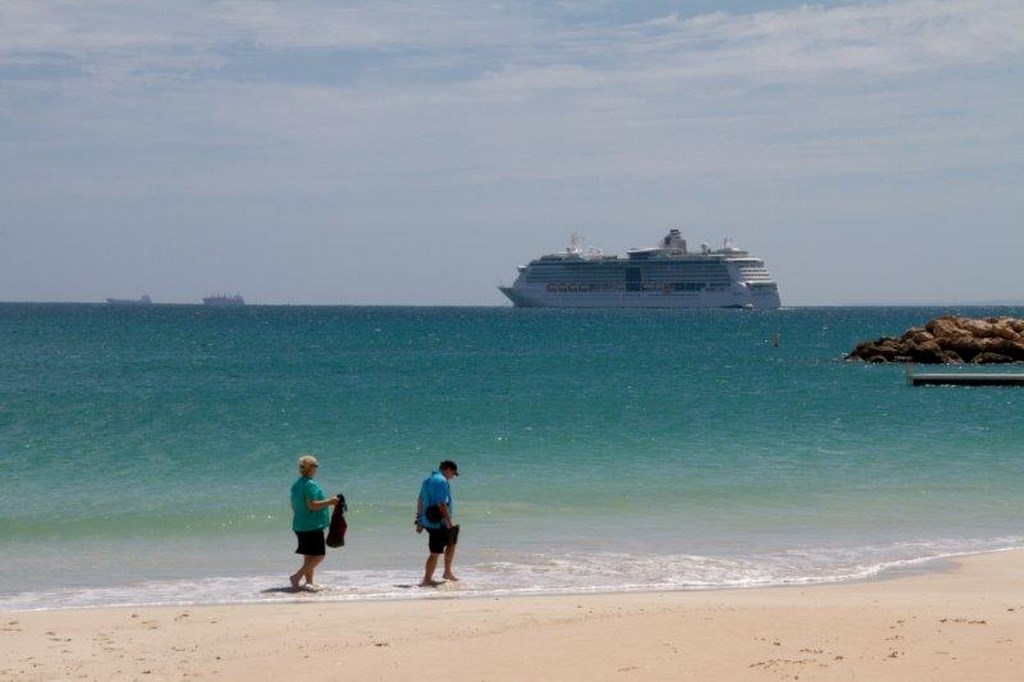 Royal Caribbean Ship  in Geraldton, WA