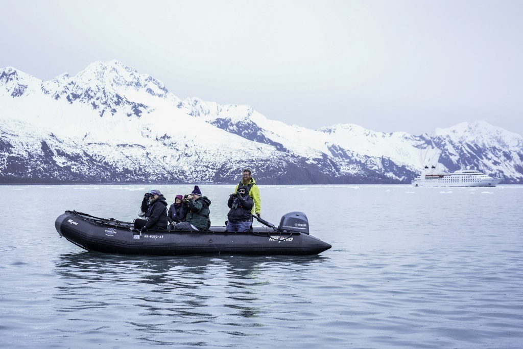Zodiac landings with Windstar