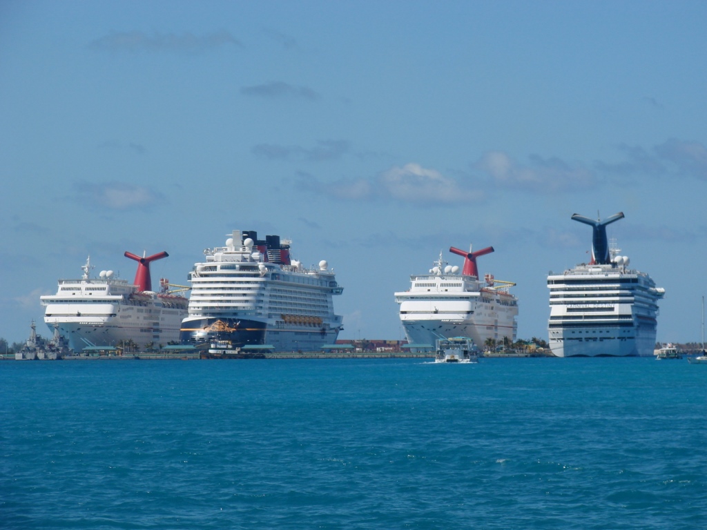 Ships in Nassau