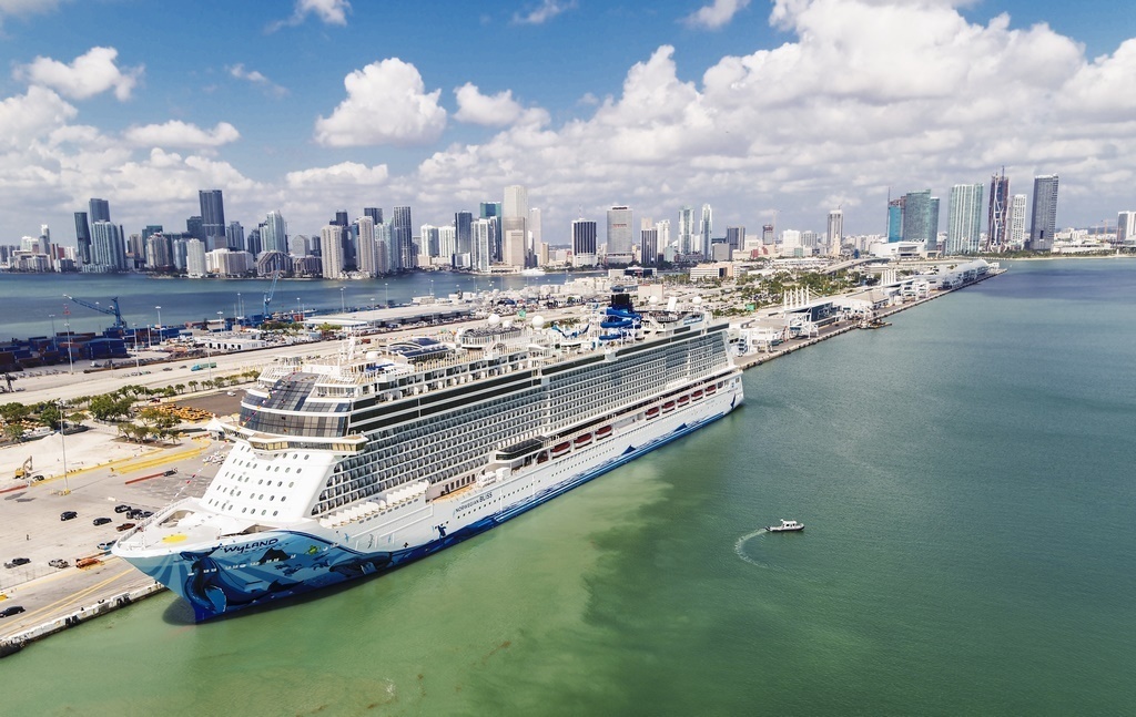 Norwegian Bliss in PortMiami