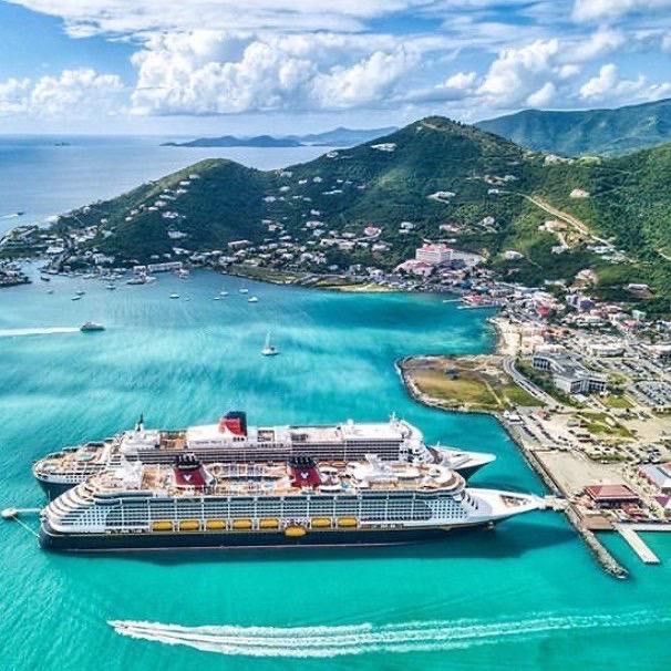Ships in Tortola