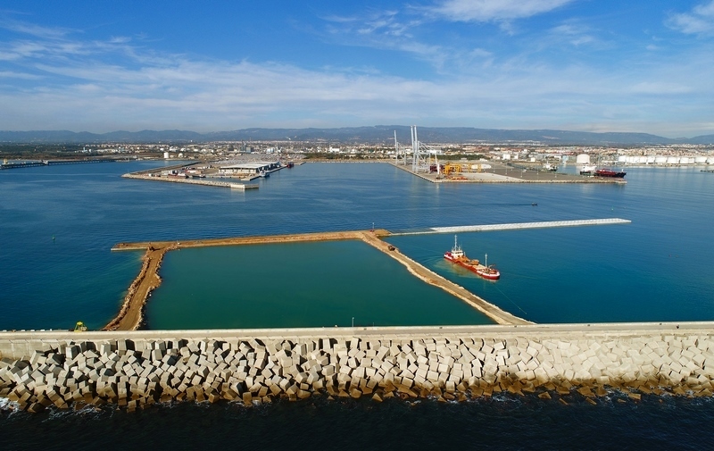 Balears Wharf in the Port of Tarragona 
