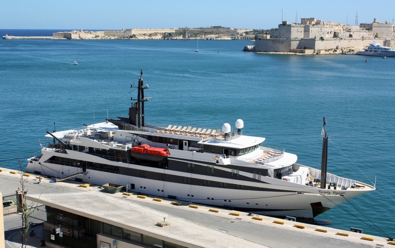 Voyager in Valletta